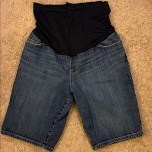 Maternity Jean shorts Liz Lange Target SZ Medium